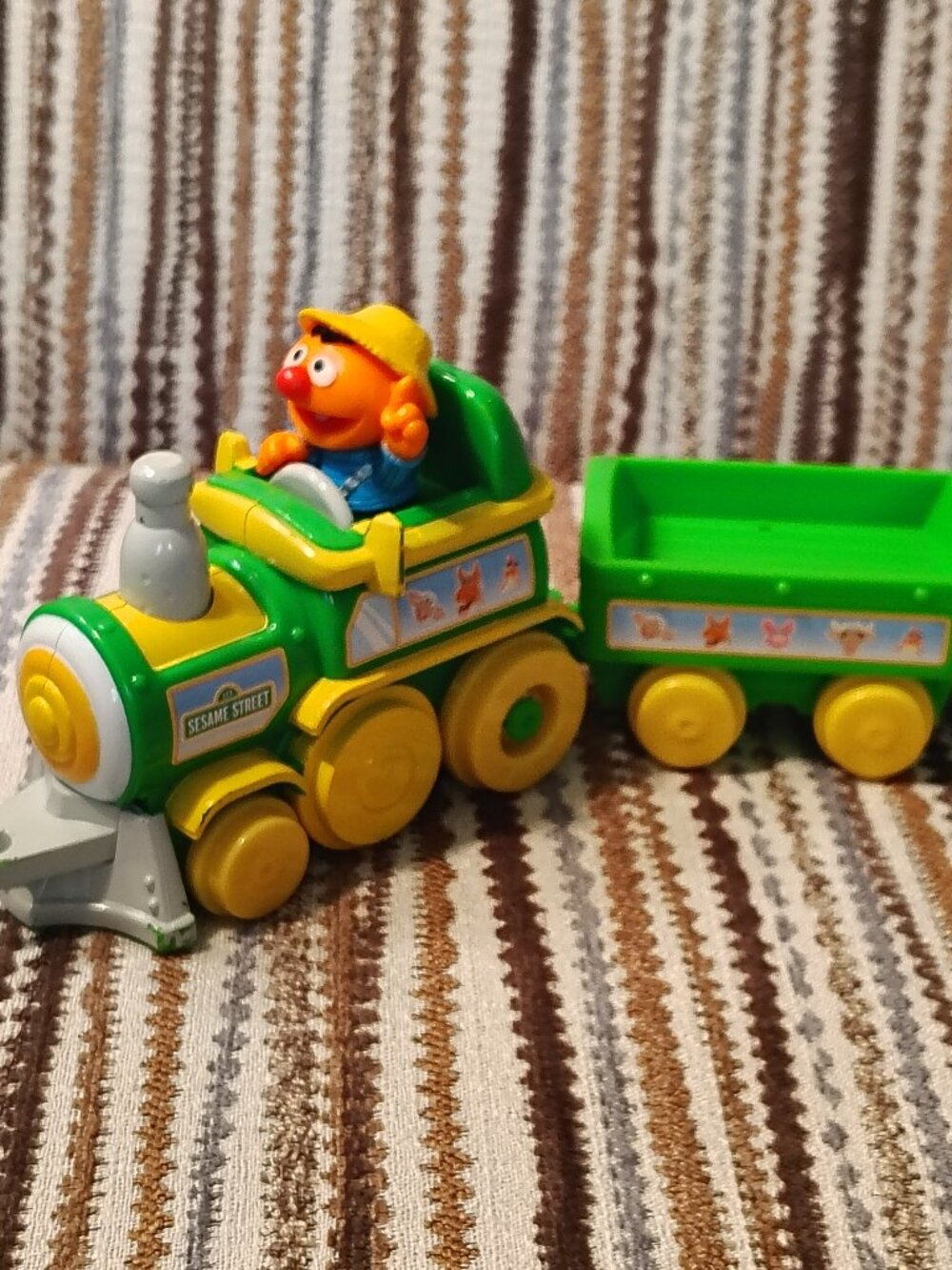 Sesame Street Rails & Roads Ernie Farm Train With Sounds Playskool 2013